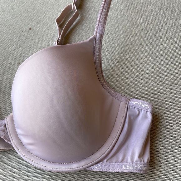 Calvin Klein Bra - Picture 2 of 7
